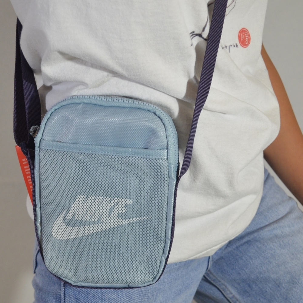 nike heritage crossbody bag